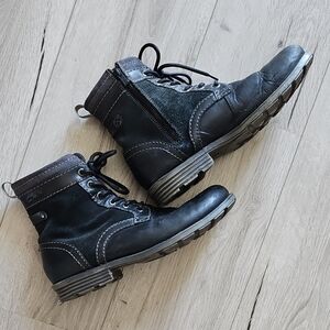 Clarks Ortholite Suede And Leather Boots